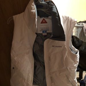Columbia Omi-Heat white vest
